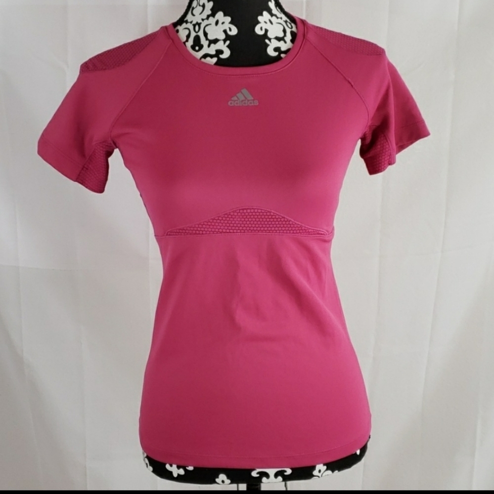 Adidas short sleeve tee size XS